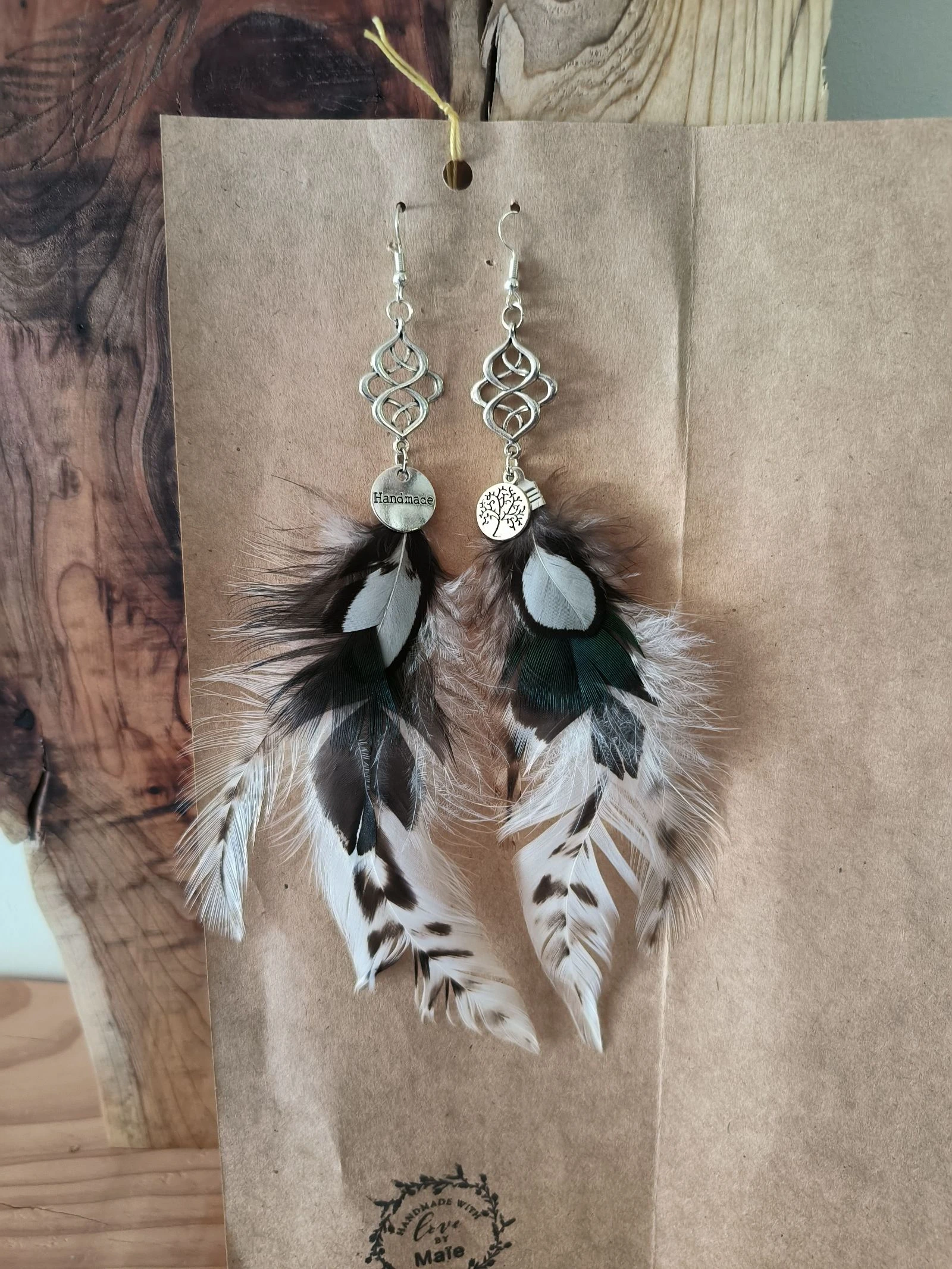 Boucles d'oreilles bohème chic originales en plumes naturelles